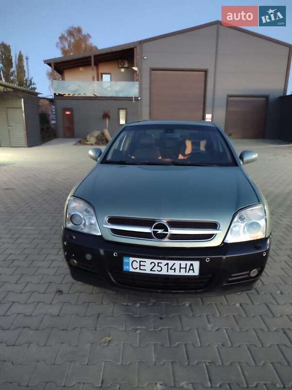 Лифтбек Opel Vectra 2005 в Черновцах