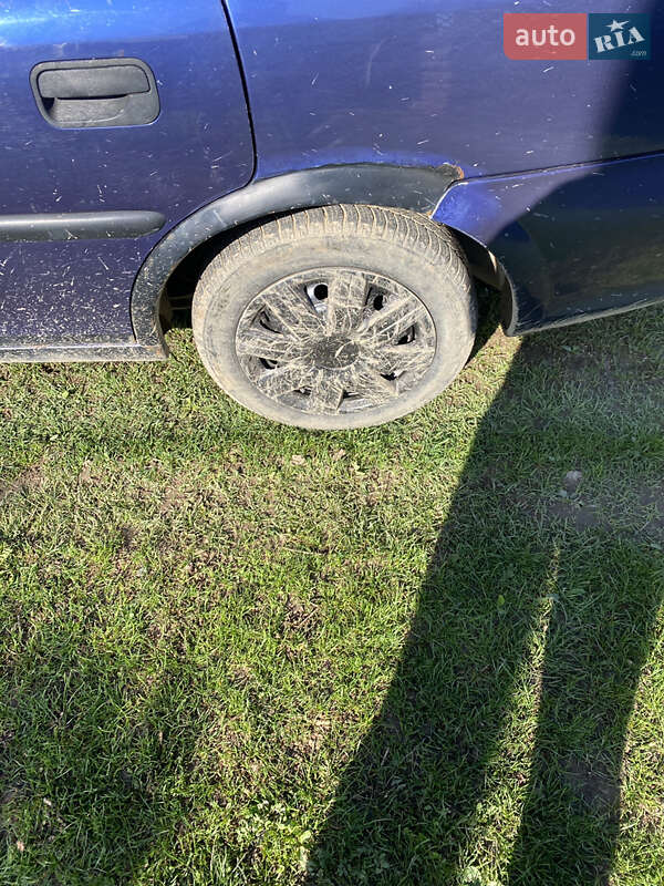 Седан Opel Vectra 1997 в Ивано-Франковске