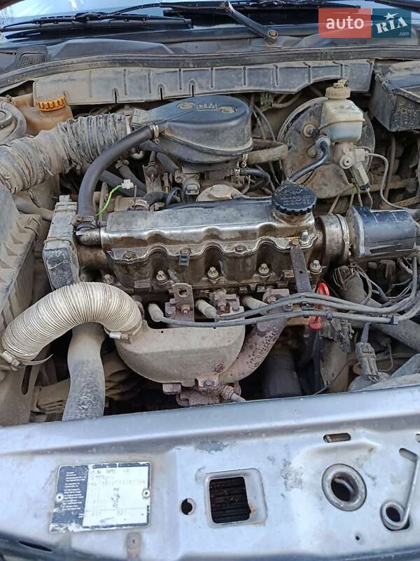 Седан Opel Vectra 1991 в Чернівцях