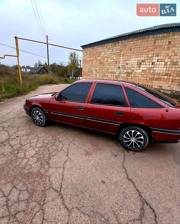 Седан Opel Vectra 1995 в Коростене