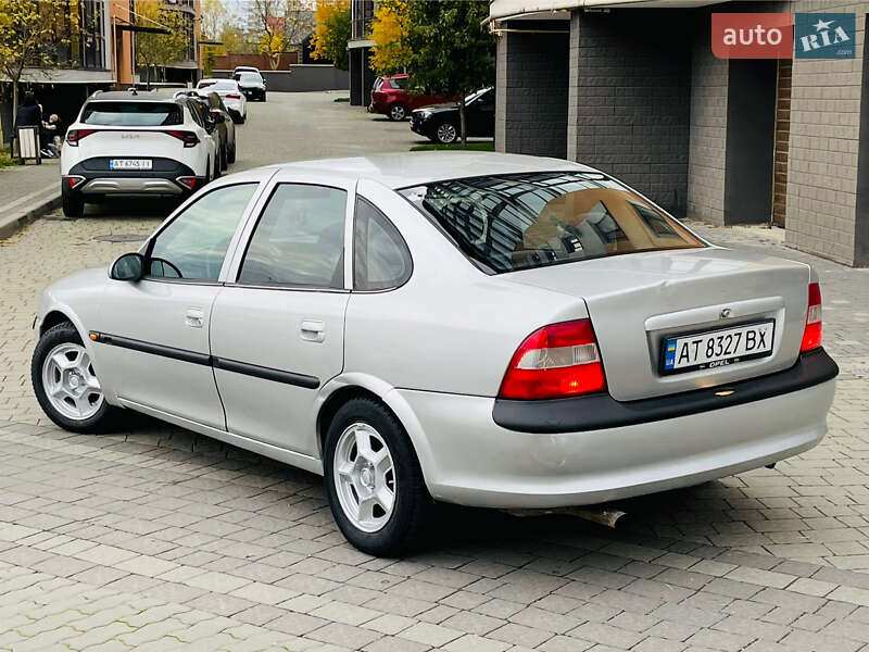 Седан Opel Vectra 1998 в Івано-Франківську фото 3 Седан Opel Vectra 1998 в Івано-Франківську