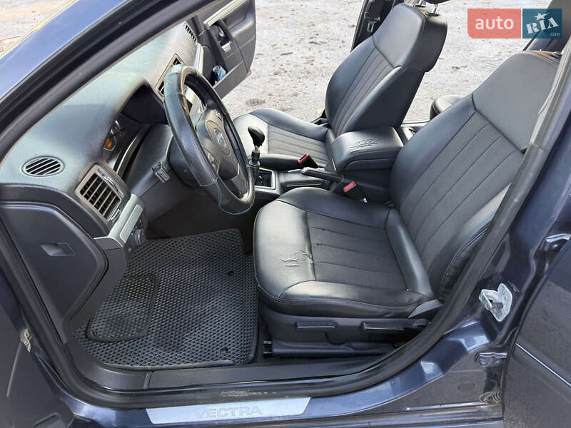 Лифтбек Opel Vectra 2007 в Звягеле фото 18 Лифтбек Opel Vectra 2007 в Звягеле