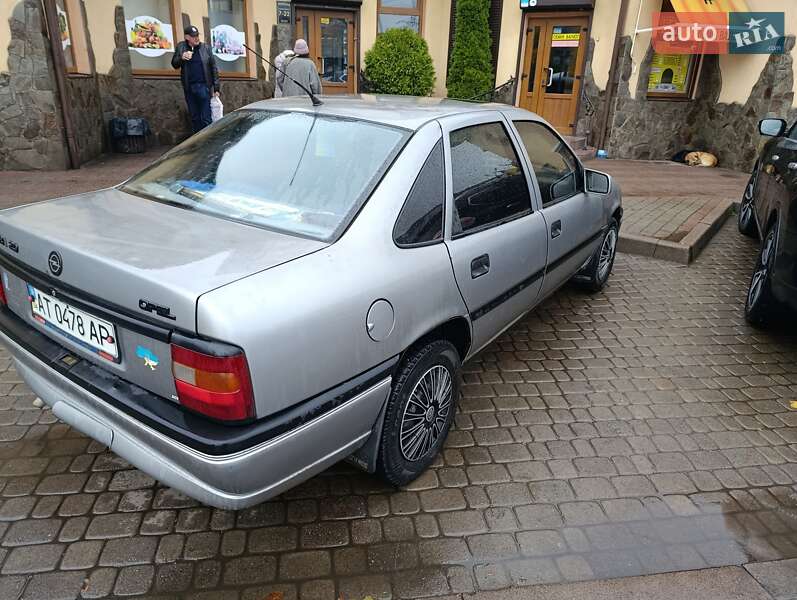 Седан Opel Vectra 1993 в Ивано-Франковске фото 7 Седан Opel Vectra 1993 в Ивано-Франковске