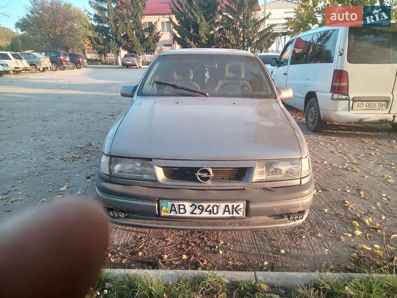 Ліфтбек Opel Vectra 1995 в Жмеринці фото 2 Ліфтбек Opel Vectra 1995 в Жмеринці