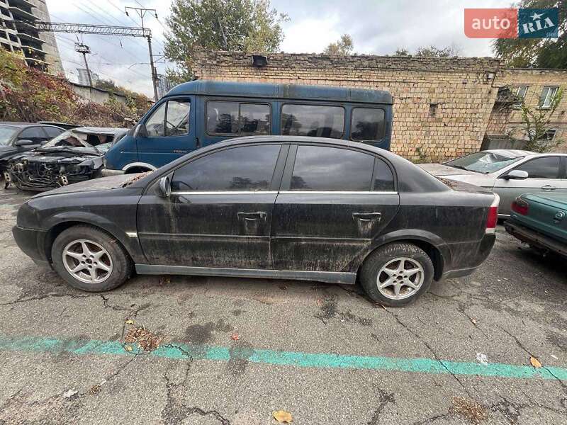 Седан Opel Vectra 2004 в Киеве фото 5 Седан Opel Vectra 2004 в Киеве