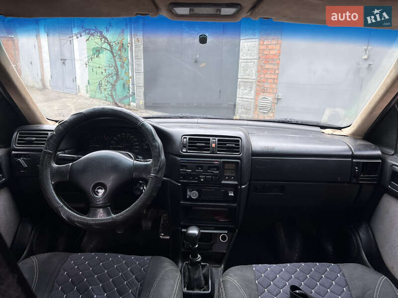 Седан Opel Vectra 1991 в Хмельницькому