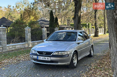 Седан Opel Vectra 2001 в Жовкві