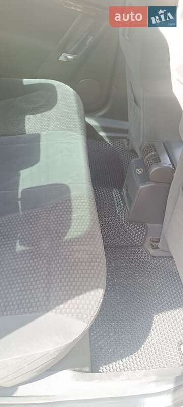 Седан Opel Vectra 2003 в Львове