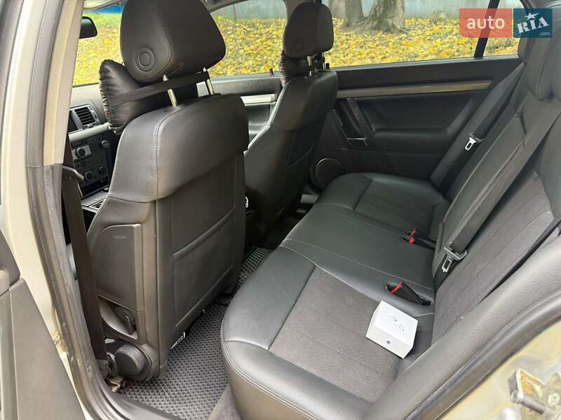 Седан Opel Vectra 2008 в Киеве