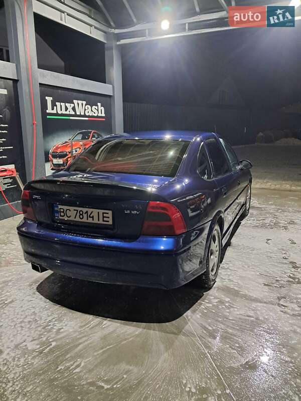 Седан Opel Vectra 1999 в Дрогобичі