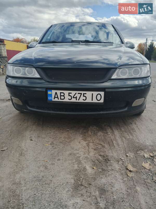 Седан Opel Vectra 1999 в Гнивани