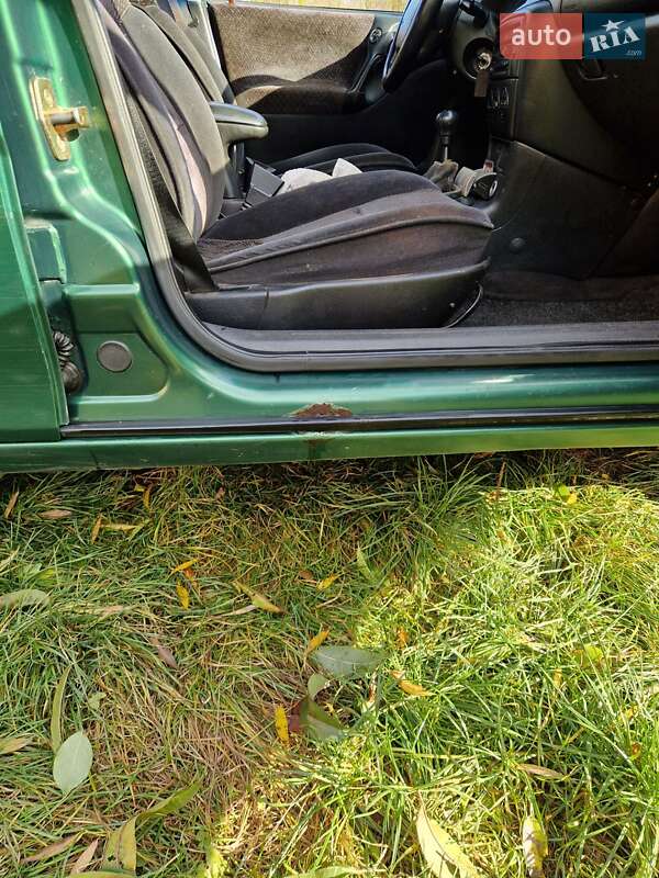 Седан Opel Vectra 1997 в Недригайлове