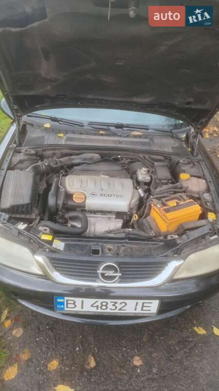 Седан Opel Vectra 1999 в Устивице