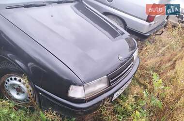 Седан Opel Vectra 1991 в Івано-Франківську