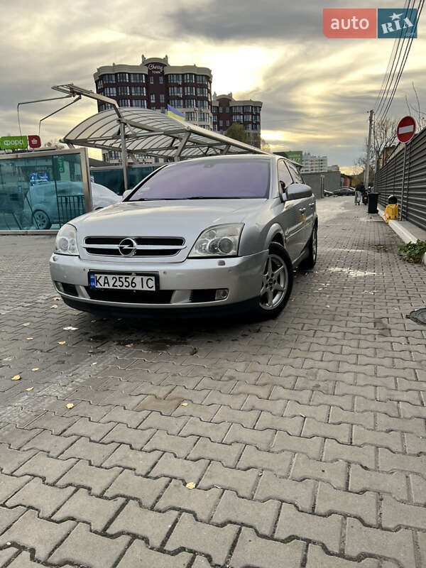 Седан Opel Vectra 2004 в Вишневому фото 3 Седан Opel Vectra 2004 в Вишневому