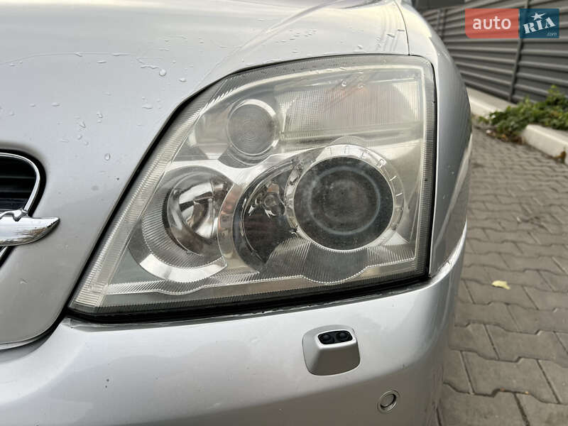 Седан Opel Vectra 2004 в Вишневому фото 15 Седан Opel Vectra 2004 в Вишневому