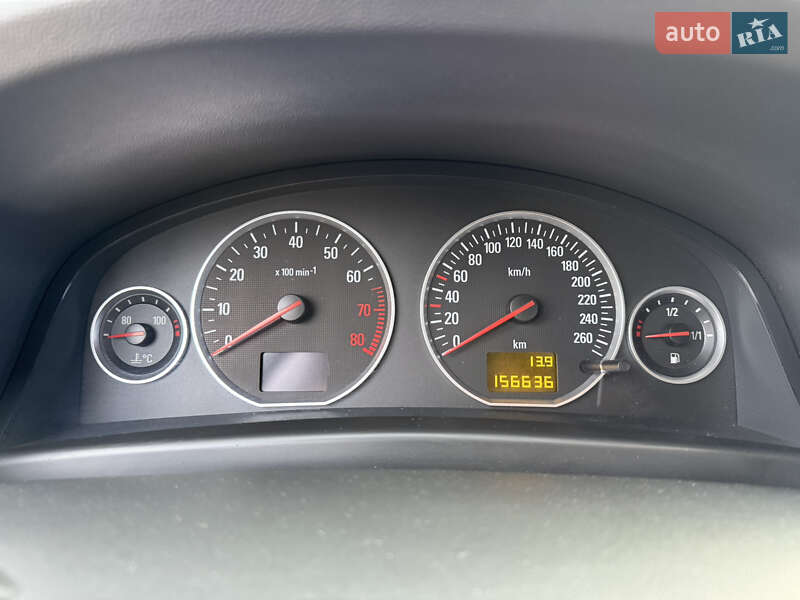 Седан Opel Vectra 2004 в Києві