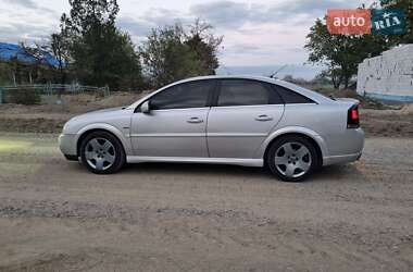 Ліфтбек Opel Vectra 2003 в Миколаєві