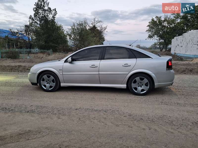 Лифтбек Opel Vectra 2003 в Николаеве фото 2 Лифтбек Opel Vectra 2003 в Николаеве