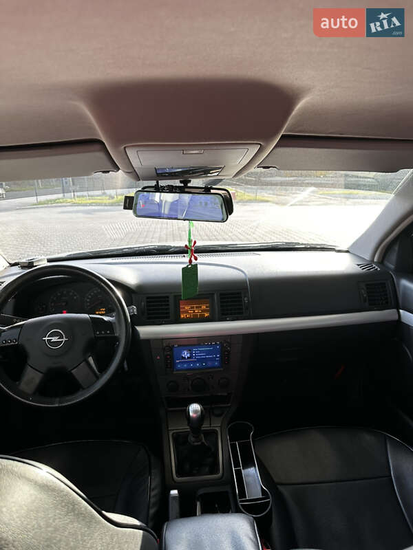 Седан Opel Vectra 2003 в Хмельницком фото 12 Седан Opel Vectra 2003 в Хмельницком