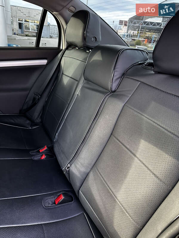 Седан Opel Vectra 2003 в Хмельницком фото 14 Седан Opel Vectra 2003 в Хмельницком