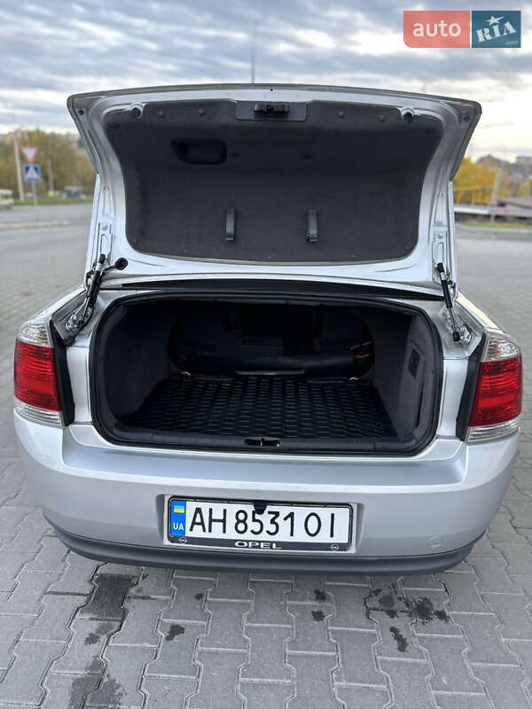 Седан Opel Vectra 2003 в Хмельницком фото 22 Седан Opel Vectra 2003 в Хмельницком