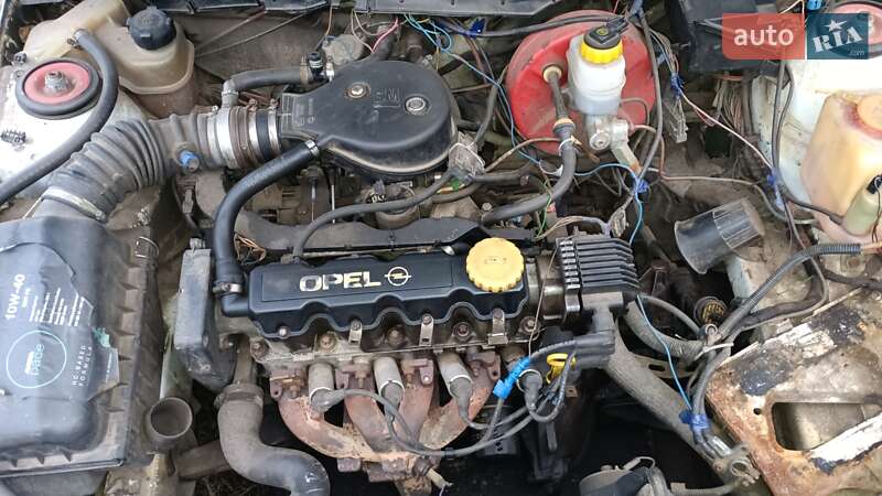 Седан Opel Vectra 1989 в Переяславі фото 4 Седан Opel Vectra 1989 в Переяславі