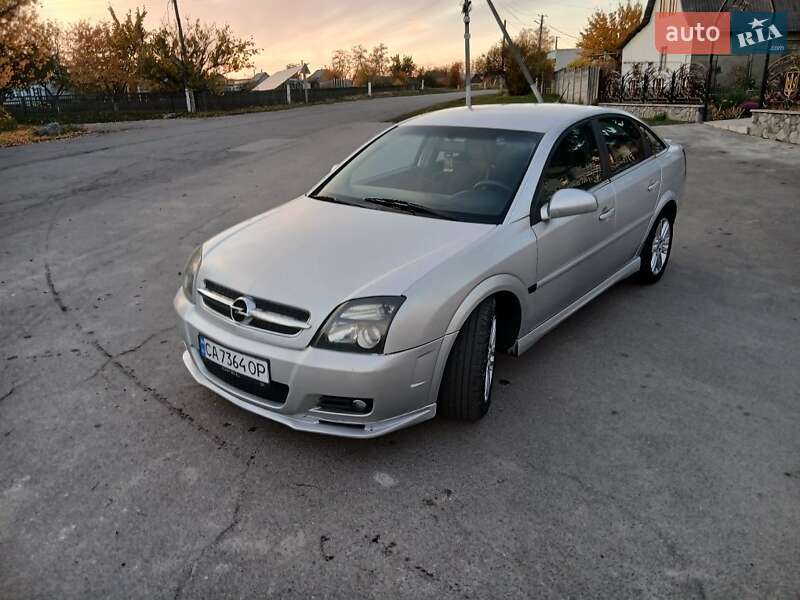 Лифтбек Opel Vectra 2003 в Ватутино фото Лифтбек Opel Vectra 2003 в Ватутино
