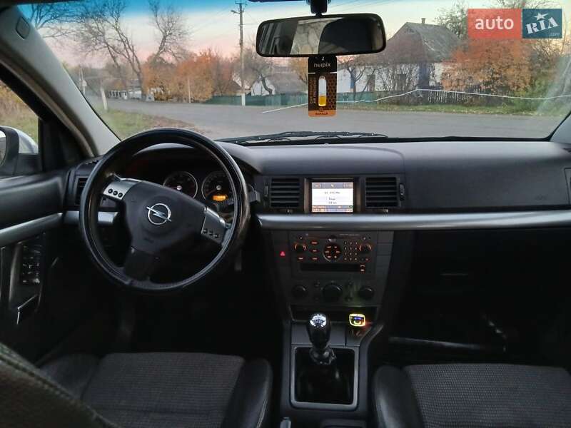 Лифтбек Opel Vectra 2003 в Ватутино фото 11 Лифтбек Opel Vectra 2003 в Ватутино