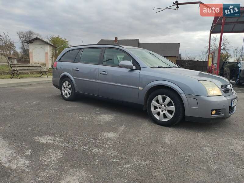 Універсал Opel Vectra 2004 в Виноградові