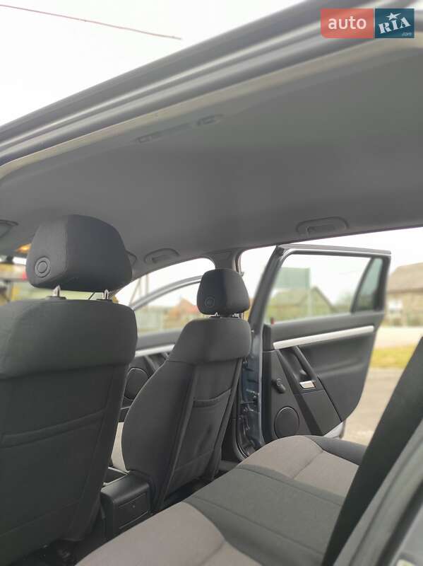 Універсал Opel Vectra 2004 в Виноградові