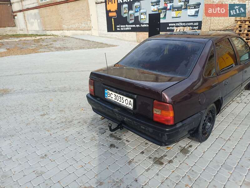 Седан Opel Vectra 1992 в Львове