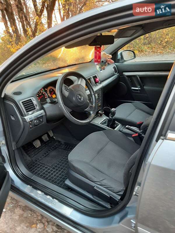 Седан Opel Vectra 2006 в Козятині