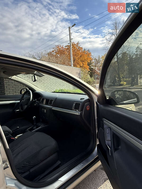 Седан Opel Vectra 2007 в Киеве фото 24 Седан Opel Vectra 2007 в Киеве