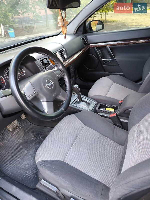Седан Opel Vectra 2004 в Запорожье фото 6 Седан Opel Vectra 2004 в Запорожье