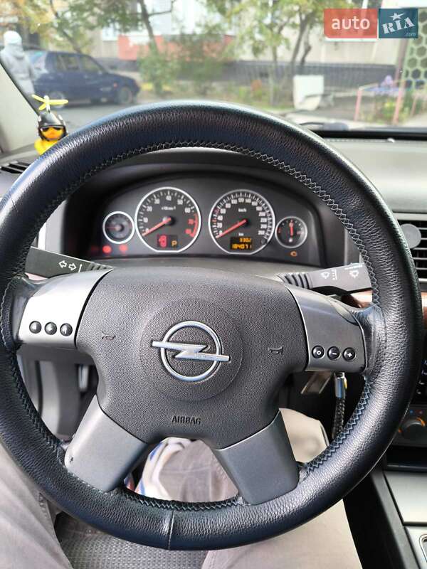 Седан Opel Vectra 2004 в Запорожье фото 9 Седан Opel Vectra 2004 в Запорожье