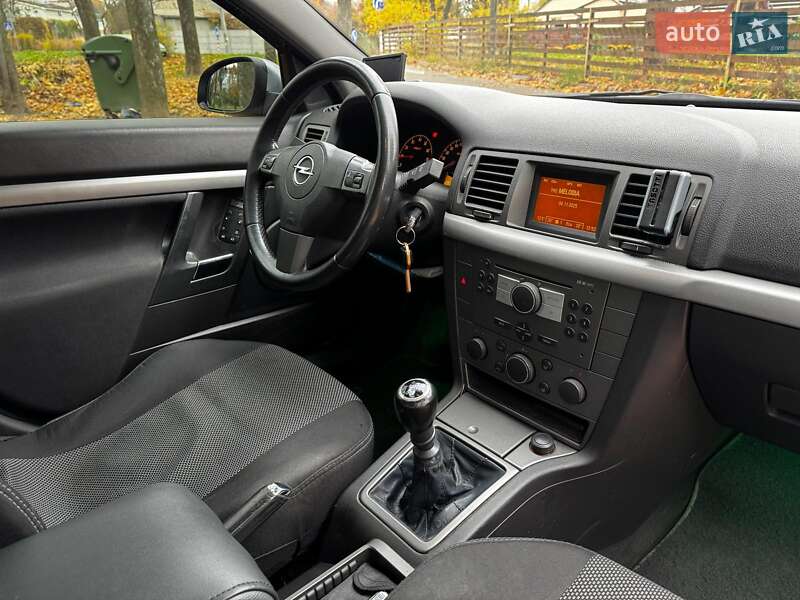 Седан Opel Vectra 2006 в Києві