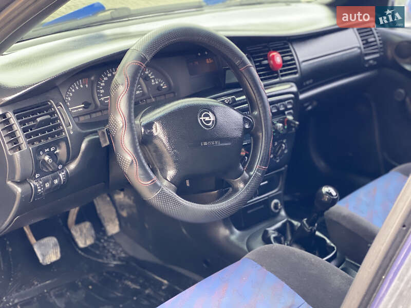 Лифтбек Opel Vectra 1997 в Дунаевцах фото 51 Лифтбек Opel Vectra 1997 в Дунаевцах