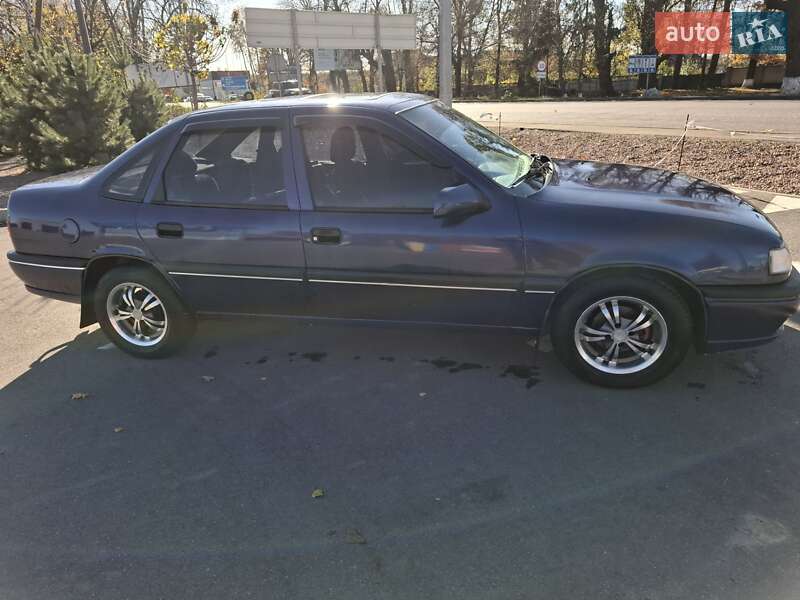 Седан Opel Vectra 1995 в Немирове фото 2 Седан Opel Vectra 1995 в Немирове