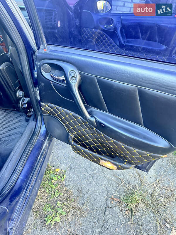 Седан Opel Vectra 1999 в Литине