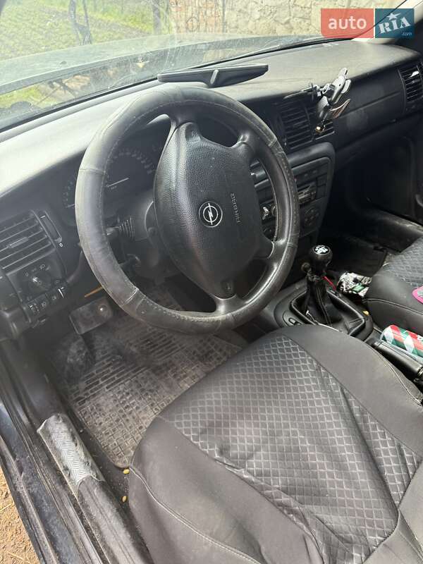 Седан Opel Vectra 2000 в Тернополе фото 11 Седан Opel Vectra 2000 в Тернополе