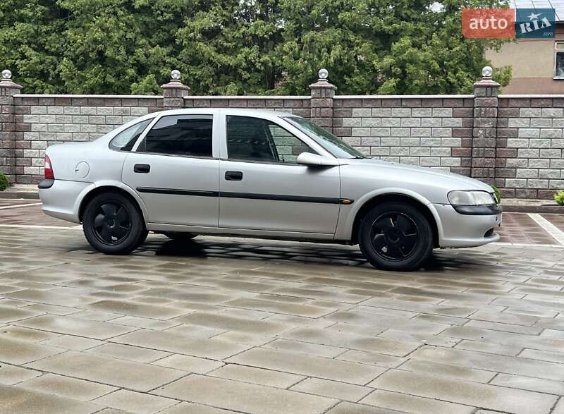 Седан Opel Vectra 1996 в Ивано-Франковске фото 8 Седан Opel Vectra 1996 в Ивано-Франковске
