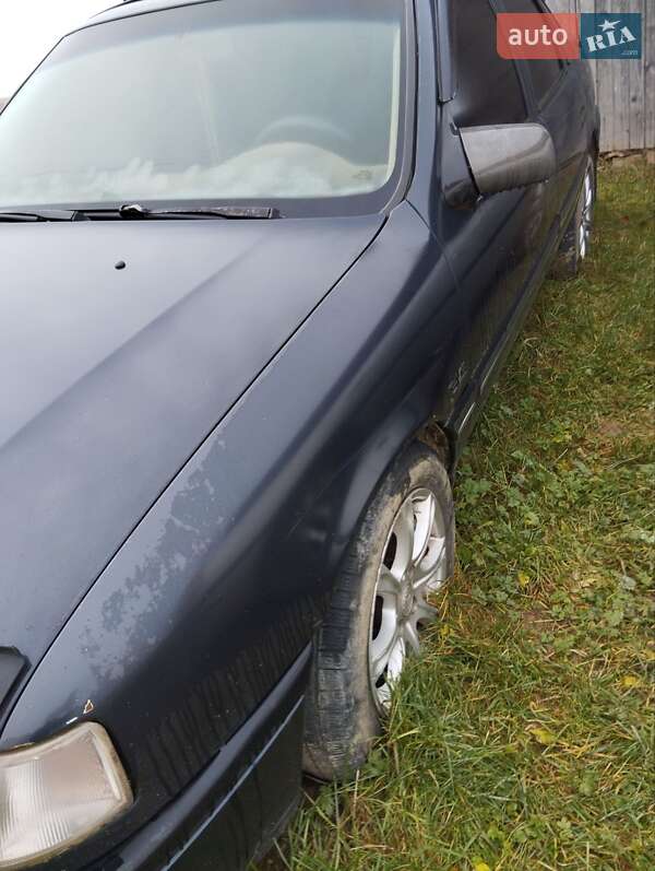 Седан Opel Vectra 1993 в Турке фото 7 Седан Opel Vectra 1993 в Турке