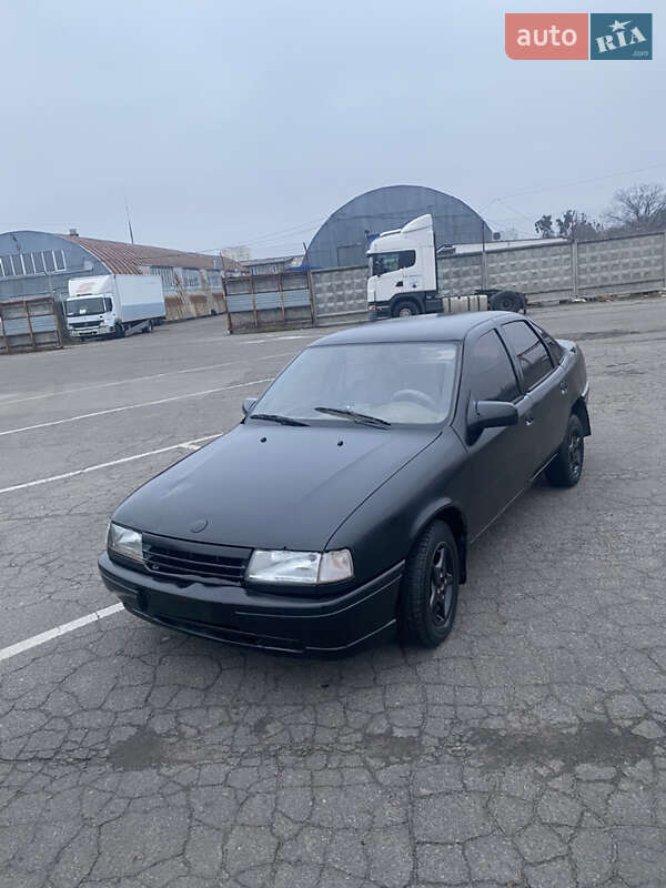 Седан Opel Vectra 1989 в Киеве