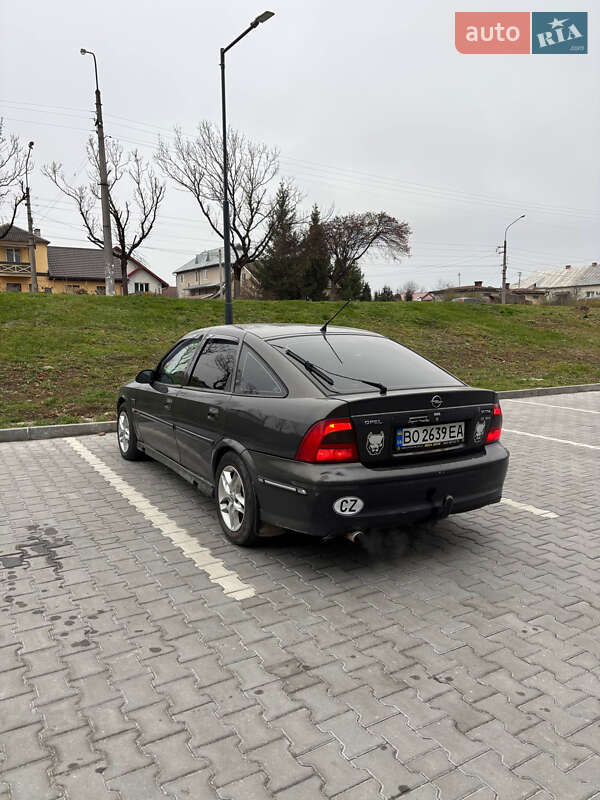 Ліфтбек Opel Vectra 2000 в Івано-Франківську