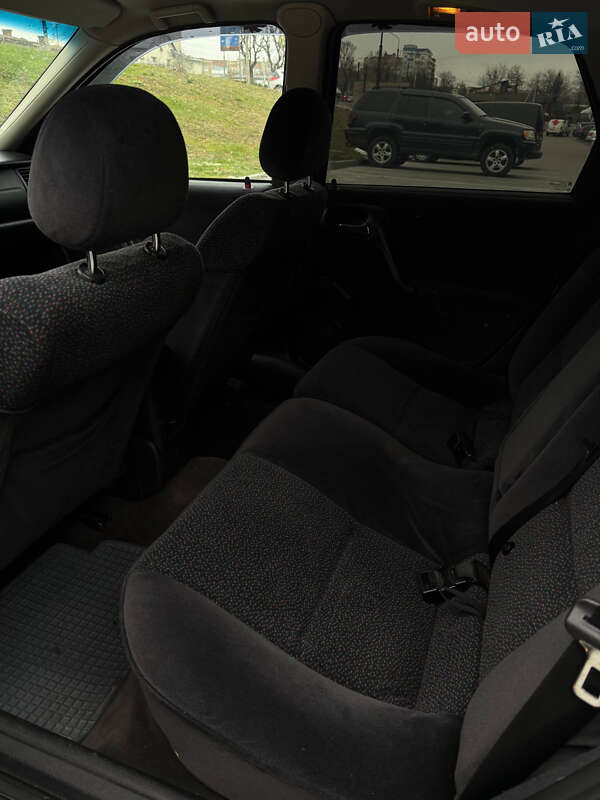 Ліфтбек Opel Vectra 2000 в Івано-Франківську