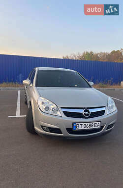 Седан Opel Vectra 2006 в Херсоне