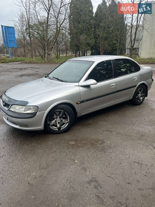 Седан Opel Vectra 1998 в Новом Роздоле фото 2 Седан Opel Vectra 1998 в Новом Роздоле