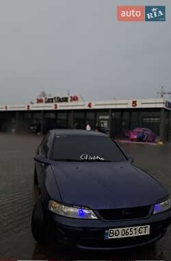 Седан Opel Vectra 1998 в Львове