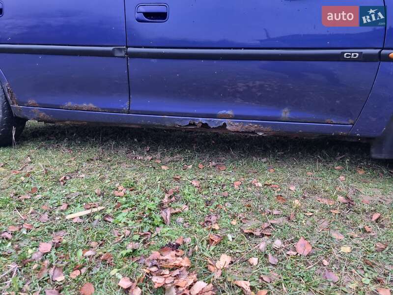 Седан Opel Vectra 1997 в Старом Самборе